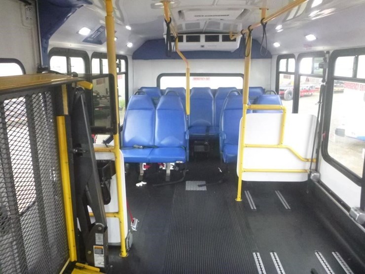 2014-ford-e450-image-7