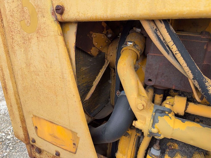 international-806-image-10