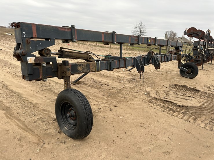 #38850-•-38'-yetter-toolbar-image-2