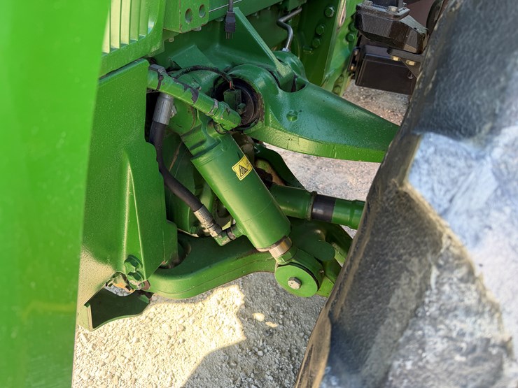 2004-john-deere-8420-image-22