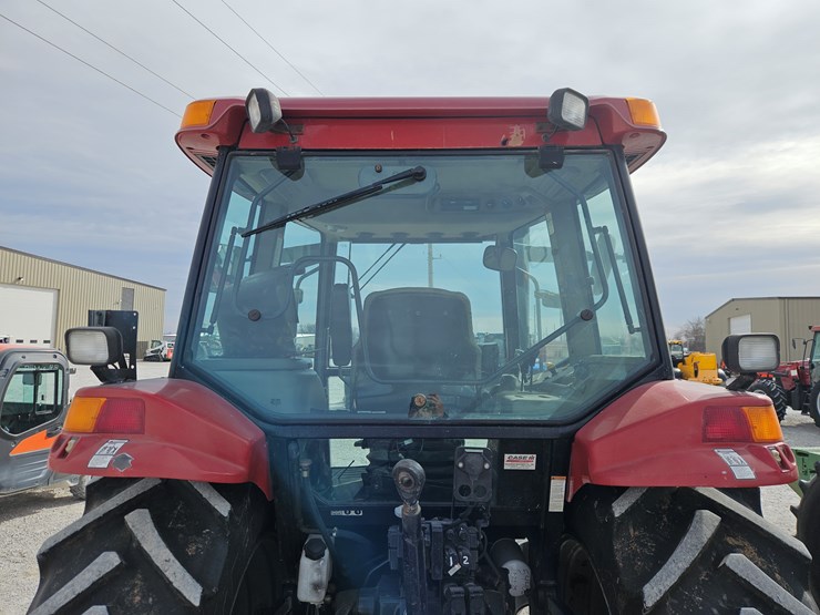 2012-case-ih-mxm120-image-7