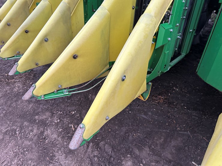 2021-john-deere-cp690-image-62