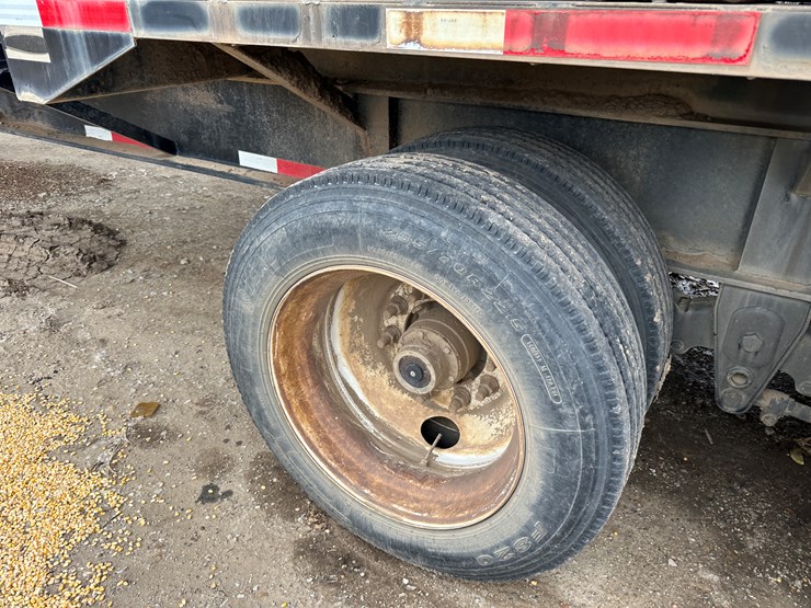 #38802-•-2022-kbh-40'-t/a-6000-gallon-nurse-trailer-vin:-1t9gn4022nc623368-image-7