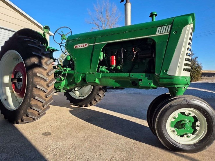 1959-oliver-880-image-1