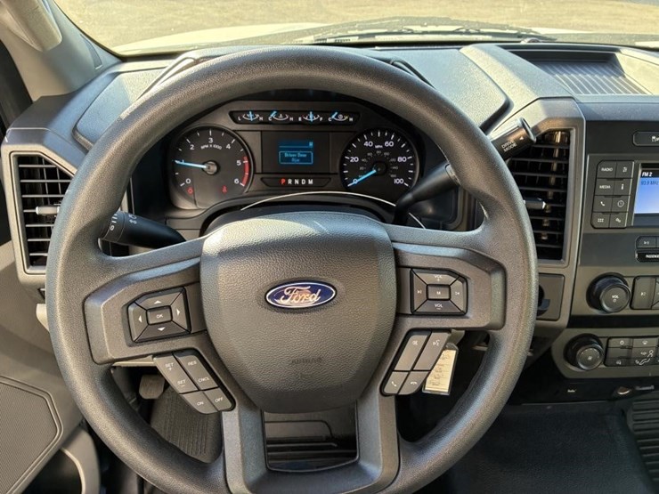 2022-ford-f450-xl-image-15