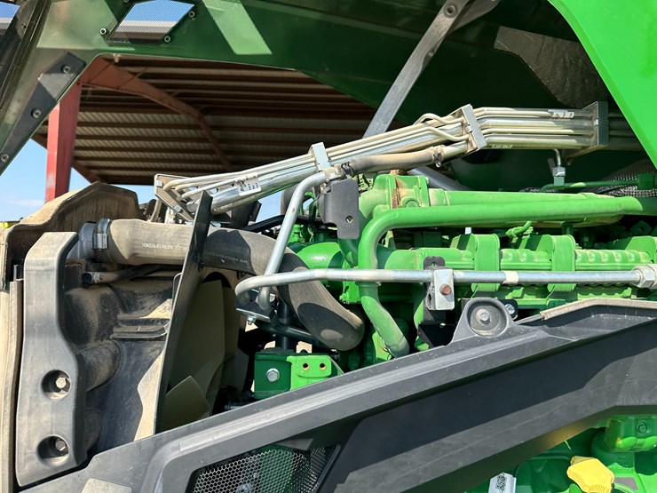 2023-john-deere-8r-250-image-47