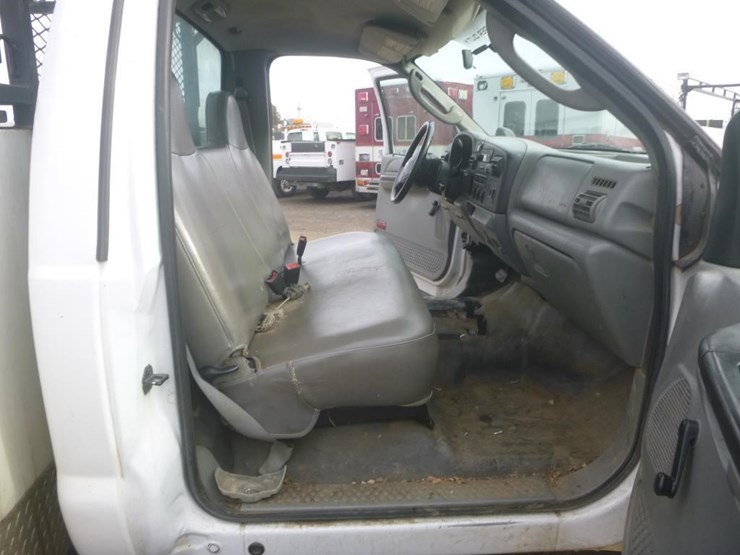 2005-ford-f350-image-10