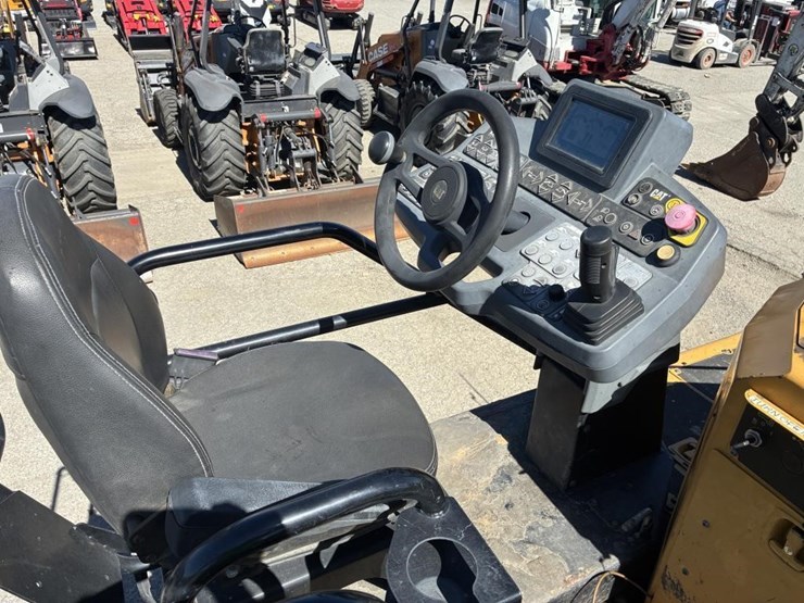 caterpillar-ap-655f-image-16