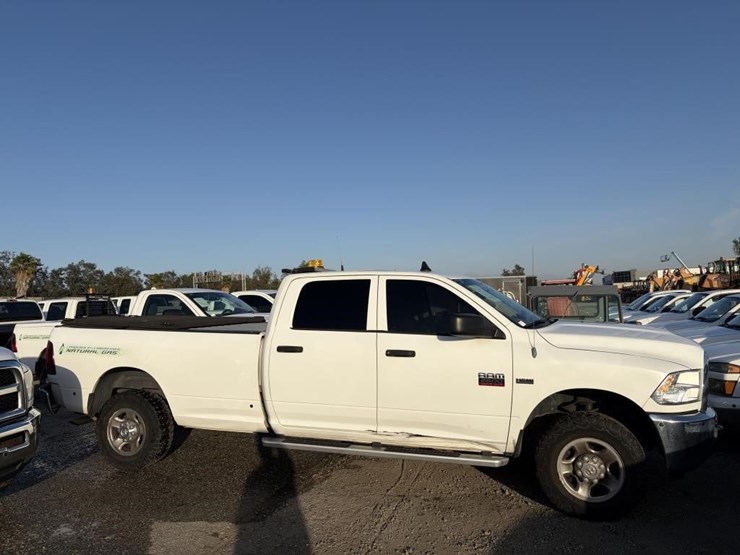 2012-dodge-2500-image-8