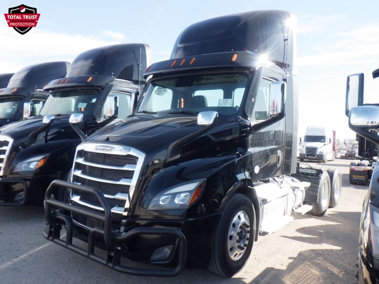 2022-freightliner-cascadia-116-image-1