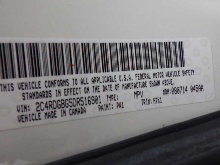 2013-dodge-grand-caravan-image-17