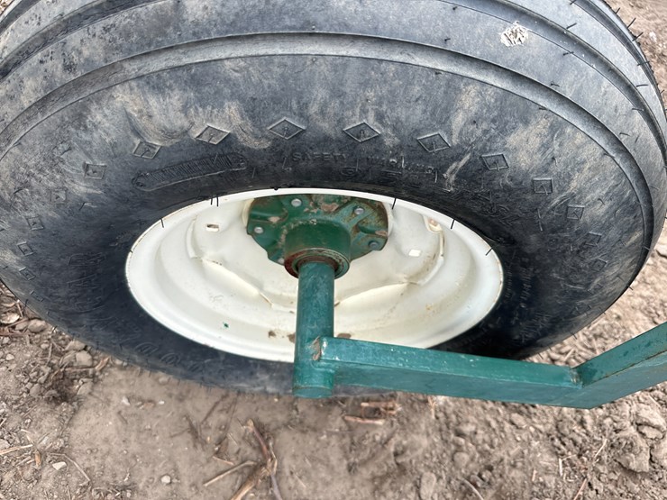 #38831-•-kmc-6-row-38"-vine-lifter-image-7