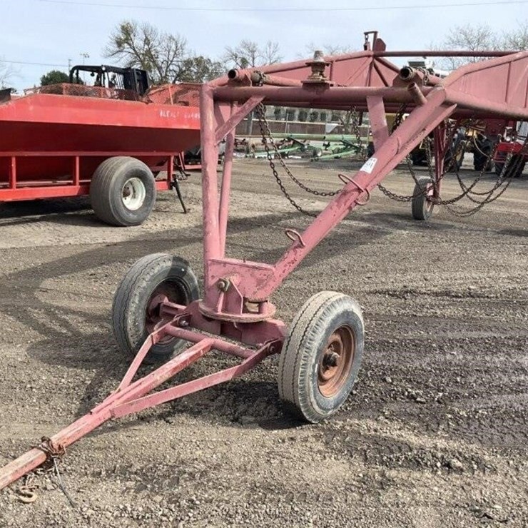 Custom 28' Implement Carrier