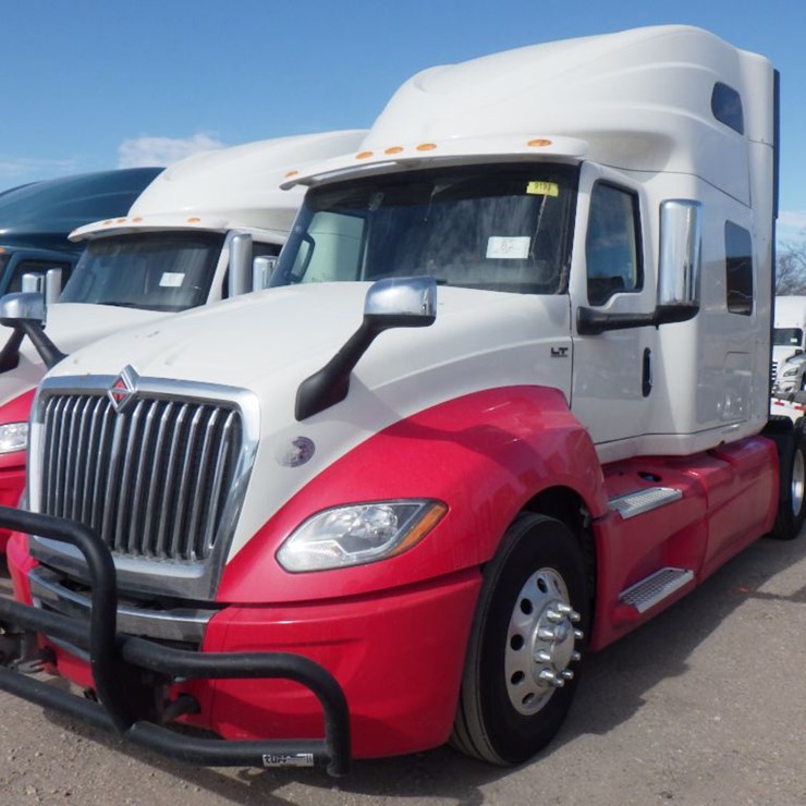 2022 INTERNATIONAL LT