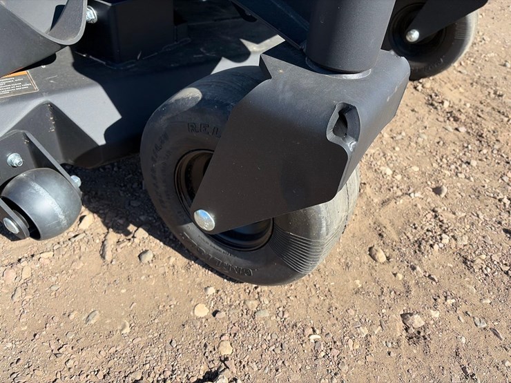 2025-yakta-yxr-920-commercial-zero-turn-mower-image-16