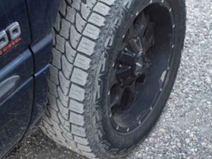 2001-dodge-2500-image-8