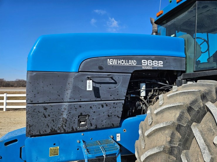 new-holland-9682-image-12