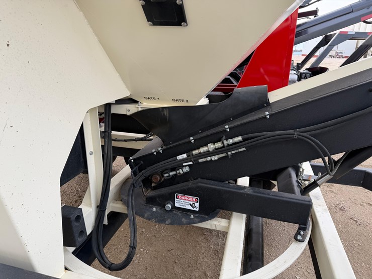 2021-meridian-375rt8-image-3