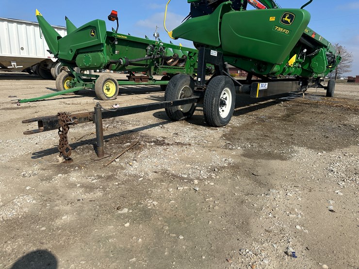 #38801-•-duo-lift-37'-header-trailer-image-1