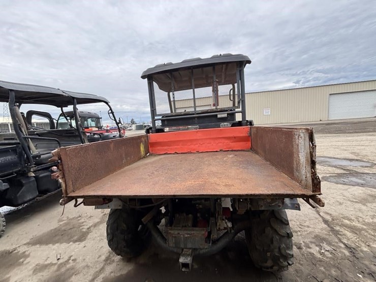 2011-kubota-rtv900-image-8