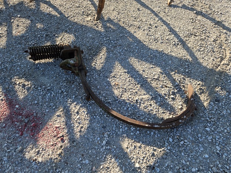 john-deere-100-image-6