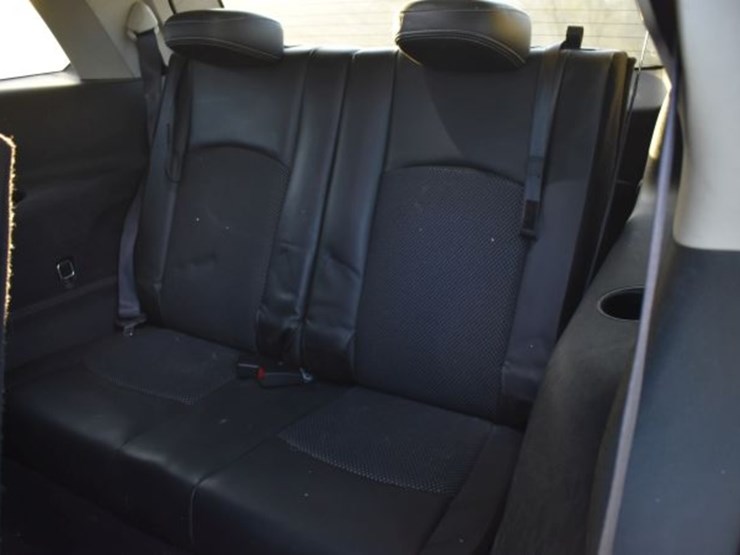 2017-dodge-journey-image-13