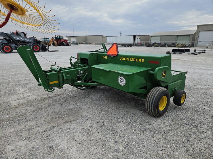 2021-john-deere-348-image-5