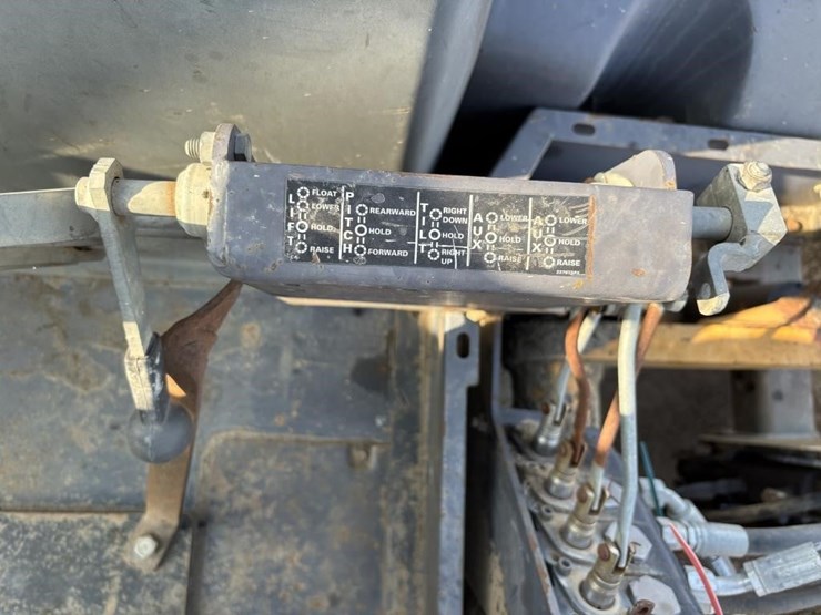 case-570l-xt-image-38