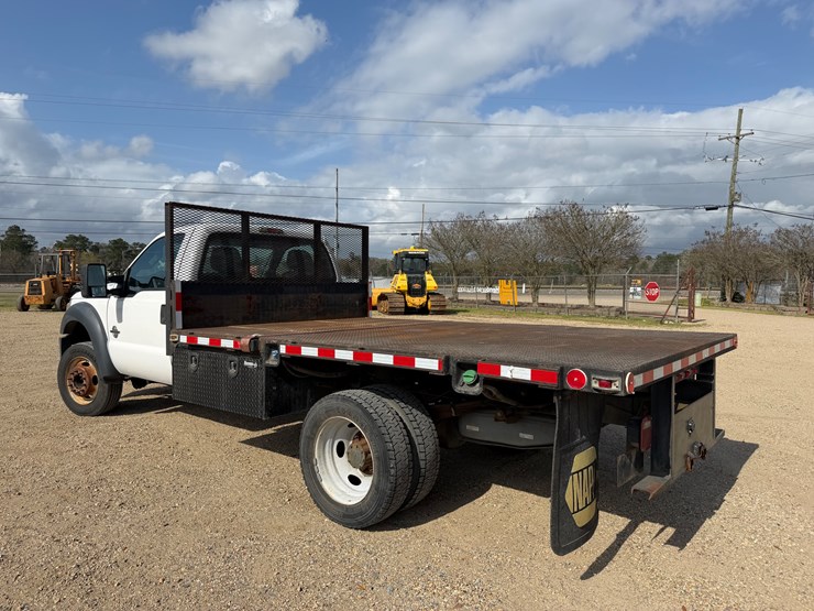 2014-ford-f550-image-4