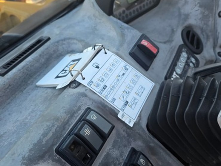 2009-caterpillar-th406-image-17