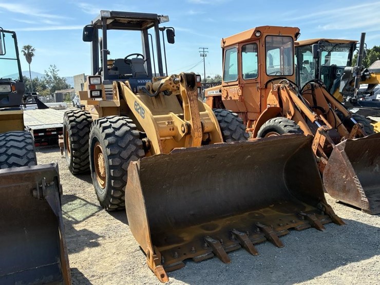 2015-case-570l-xt-image-2