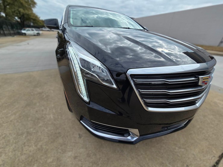 2019-cadillac-xts-stretch-limousine-for-sale,-s-and-s-coachbuilders,-70in,-7866-miles-image-4