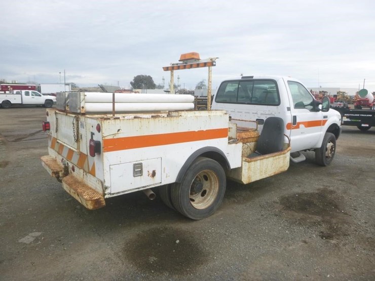 2004-ford-f450-image-3