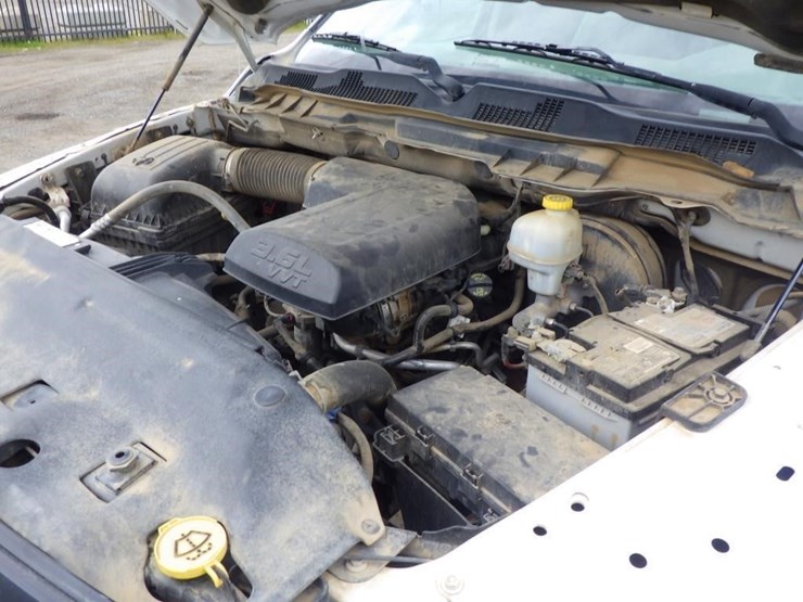 2013-dodge-1500-image-8