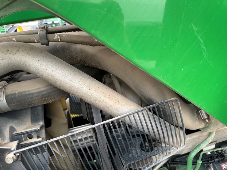 2014-john-deere-5075m-image-47