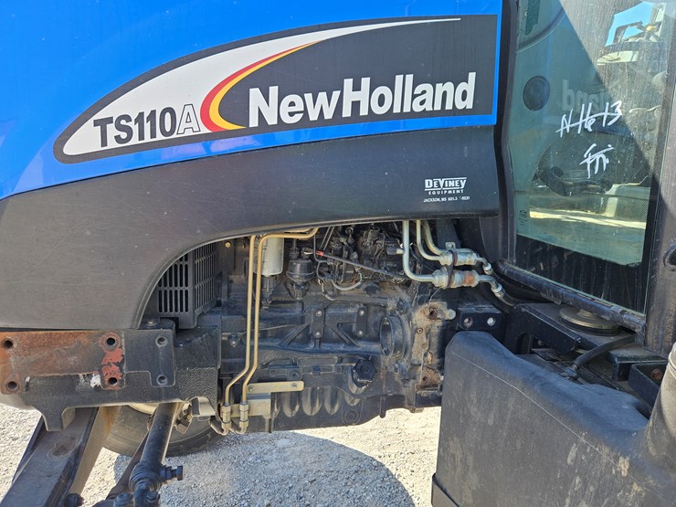 2006-new-holland-ts110a-image-18