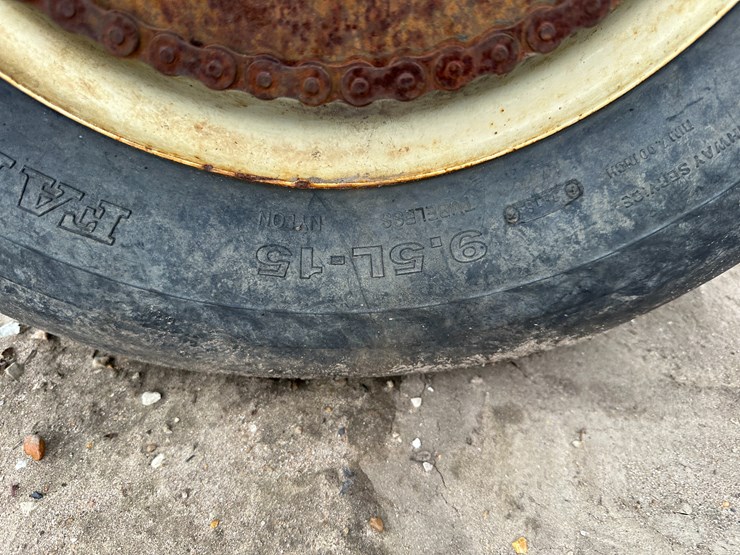 #38849-•-yetter-76"-twin-row-knife-applicator-image-5