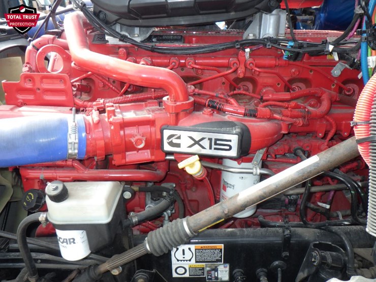 2023-kenworth-t680-image-24