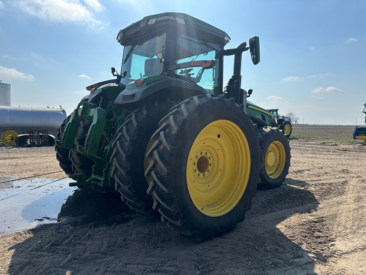 2022-john-deere-8r-280-image-3