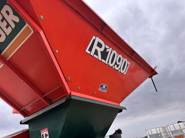 #38835-•-2017-richigher-r1090-grain-bagger-image-22