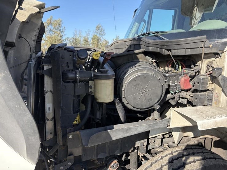 2012-international-workstar-7400-image-7