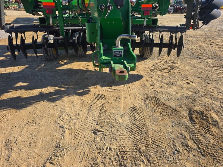 john-deere-637-image-5