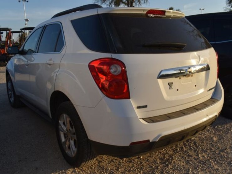 2012-chevrolet-equinox-lt-image-3