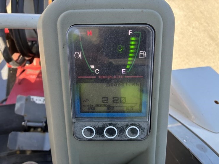 2021-takeuchi-tb230-image-20