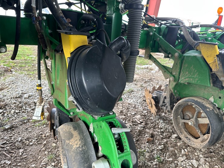john-deere-1725c-image-18