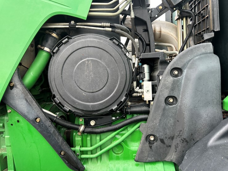 2012-john-deere-8335r-image-48