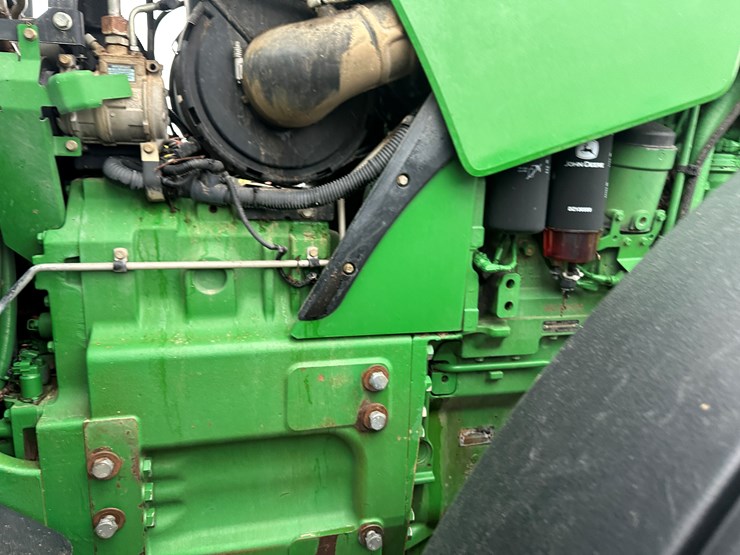 2012-john-deere-8335r-image-59