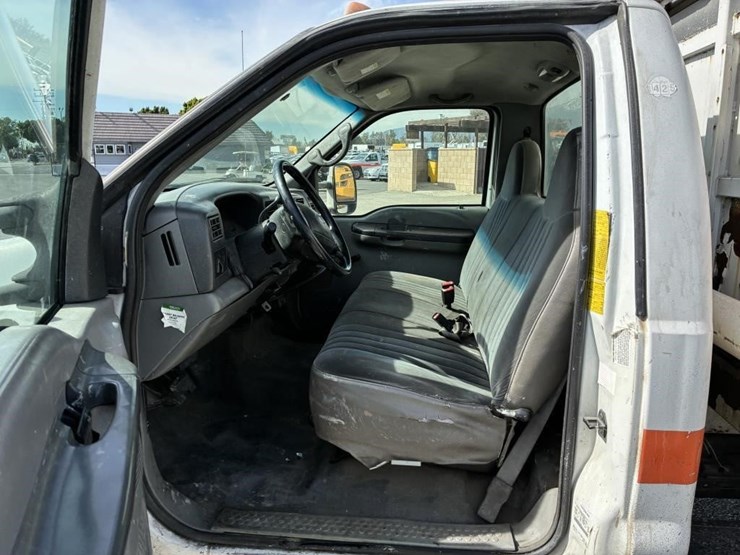 2002-ford-f450-image-10