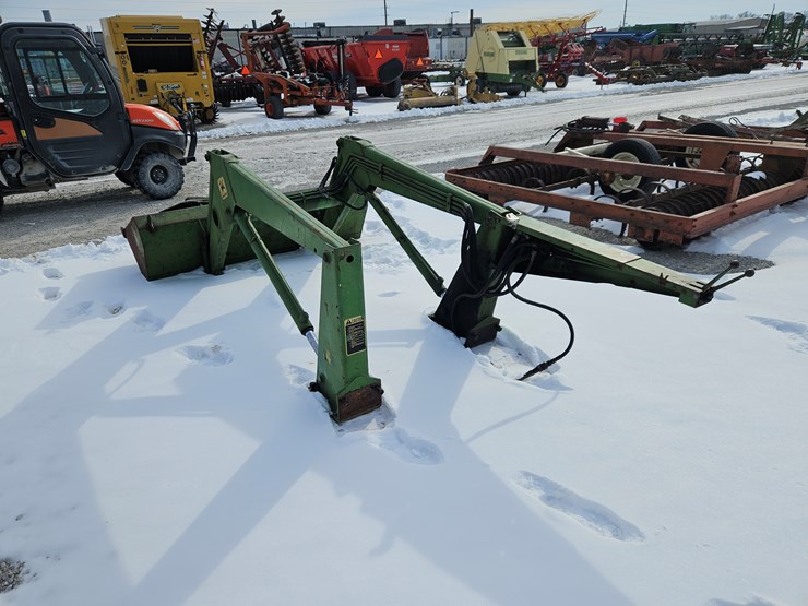 john-deere-148-image-6