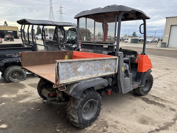 2011-kubota-rtv900-image-3